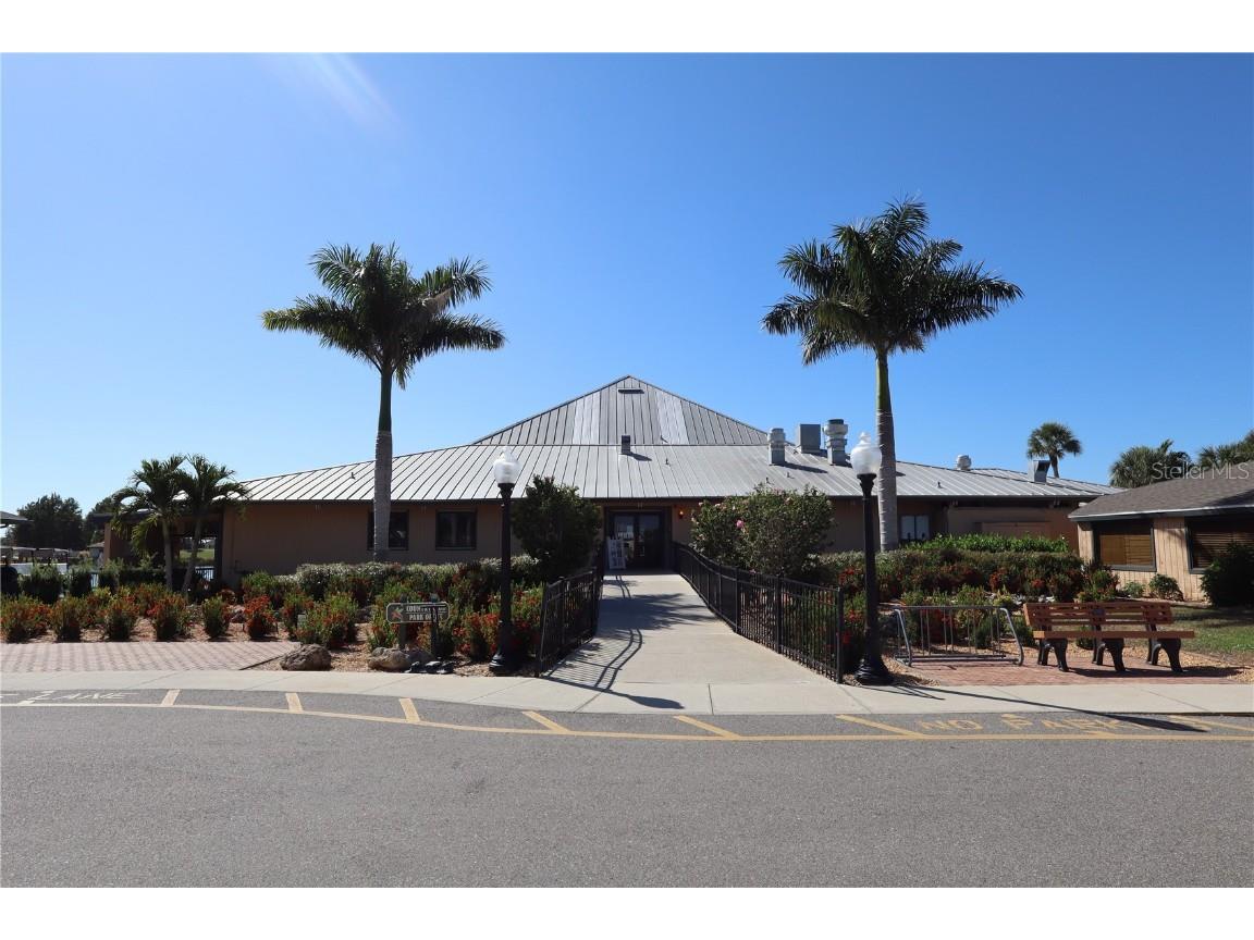 2100 Kings Highway #127 Port Charlotte FL 33980 C7517186 image54