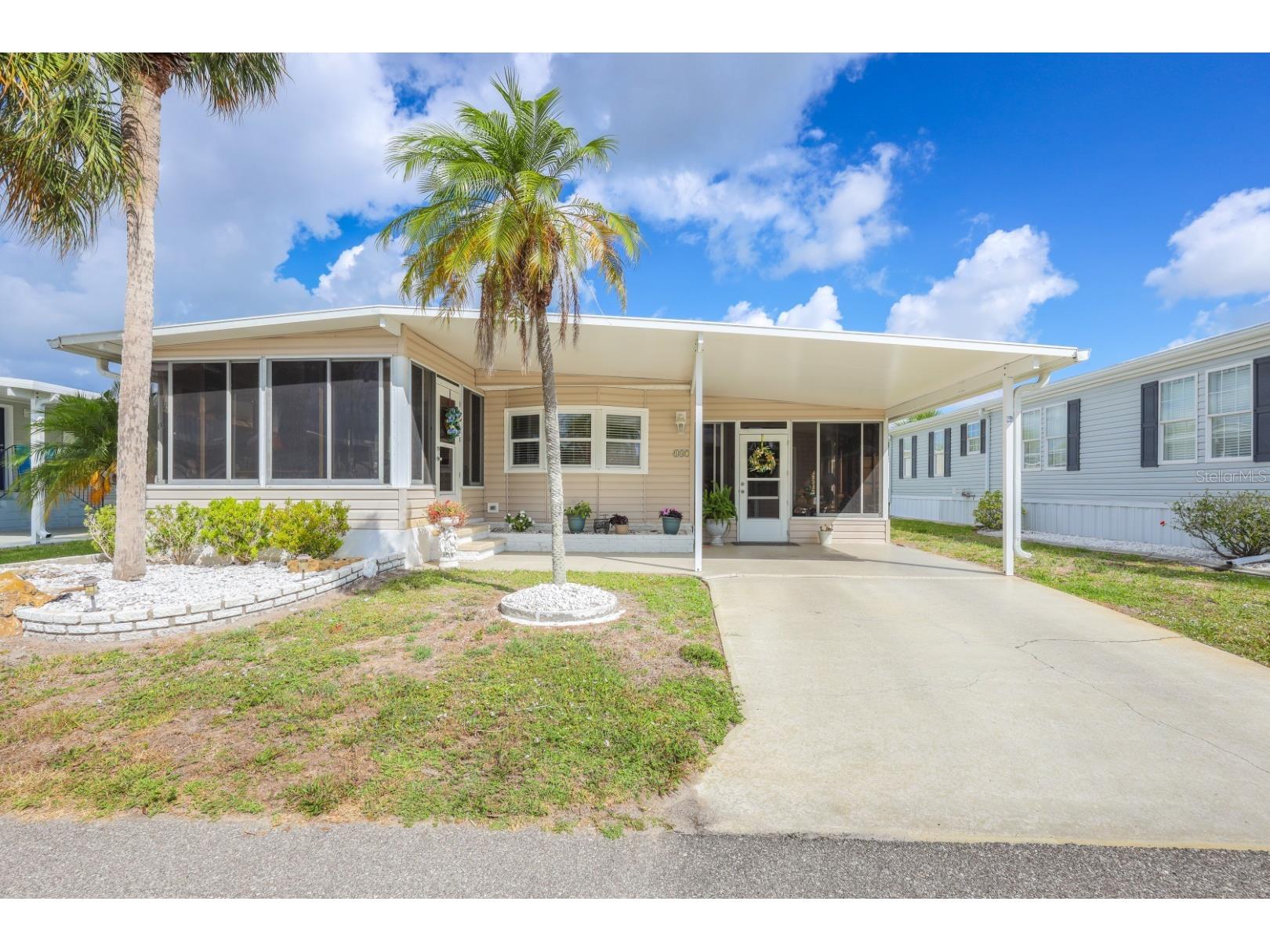 2100 Kings Highway #137 Port Charlotte FL 33980 C7526277 image1