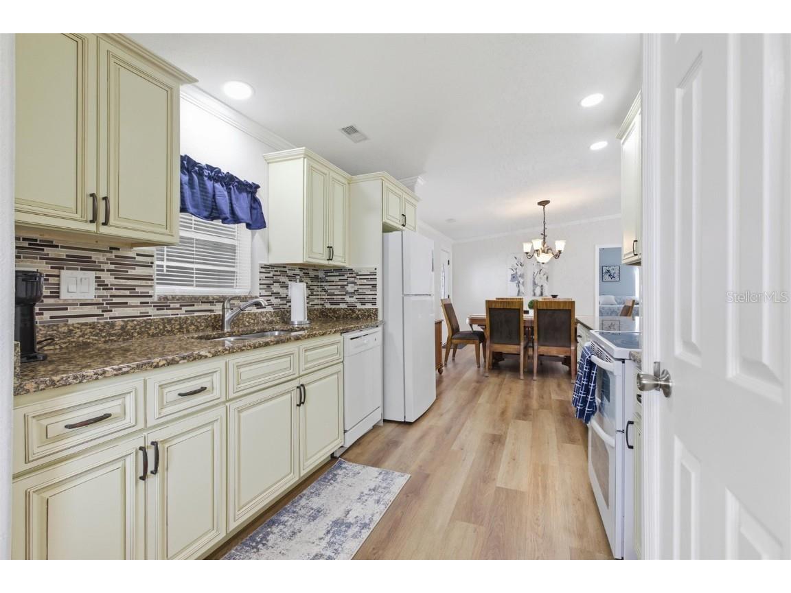 2100 Kings Highway #404 Punta Gorda FL 33980 C7516623 image9