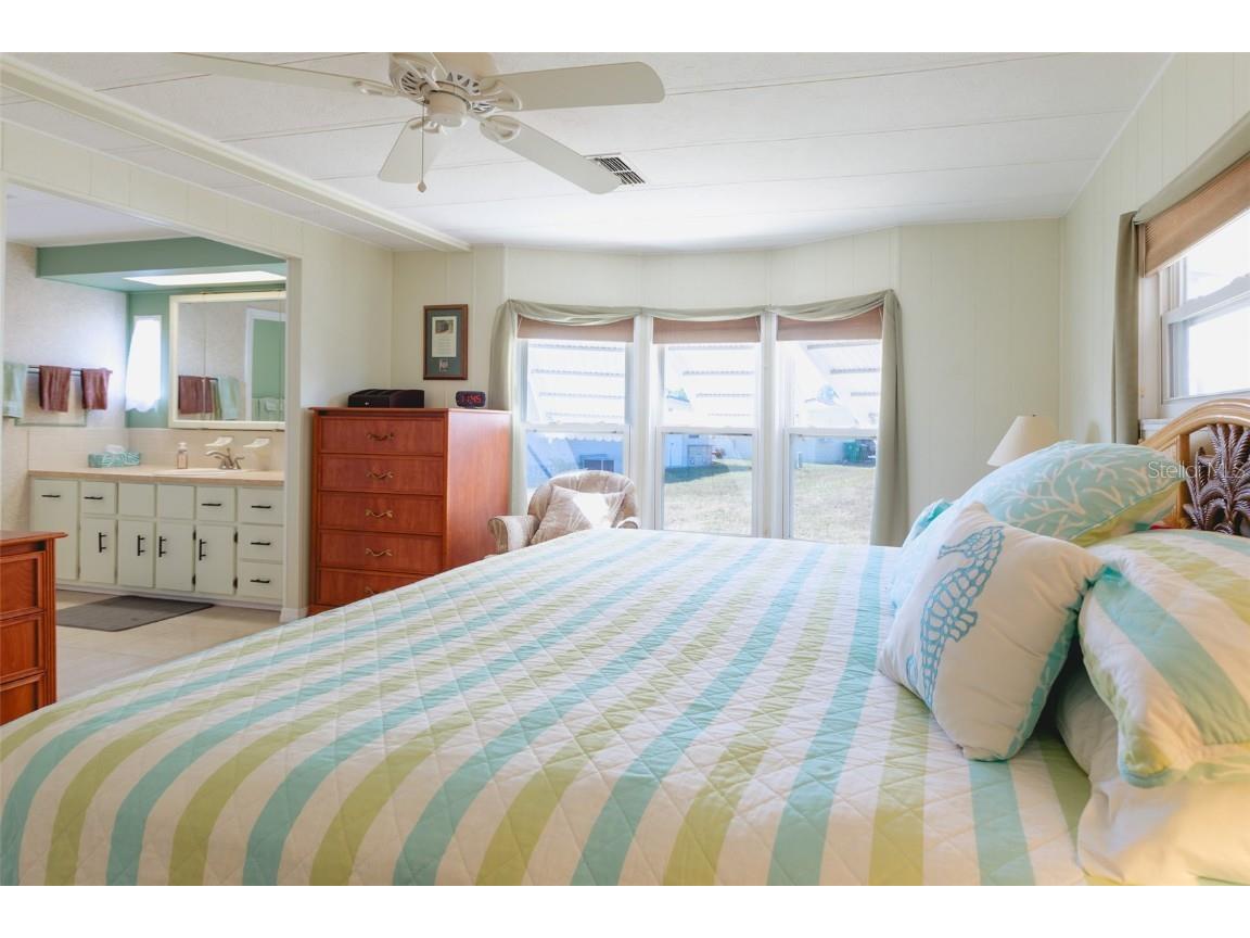 2100 Kings Highway W #1059 Port Charlotte FL 33980 C7518292 image11