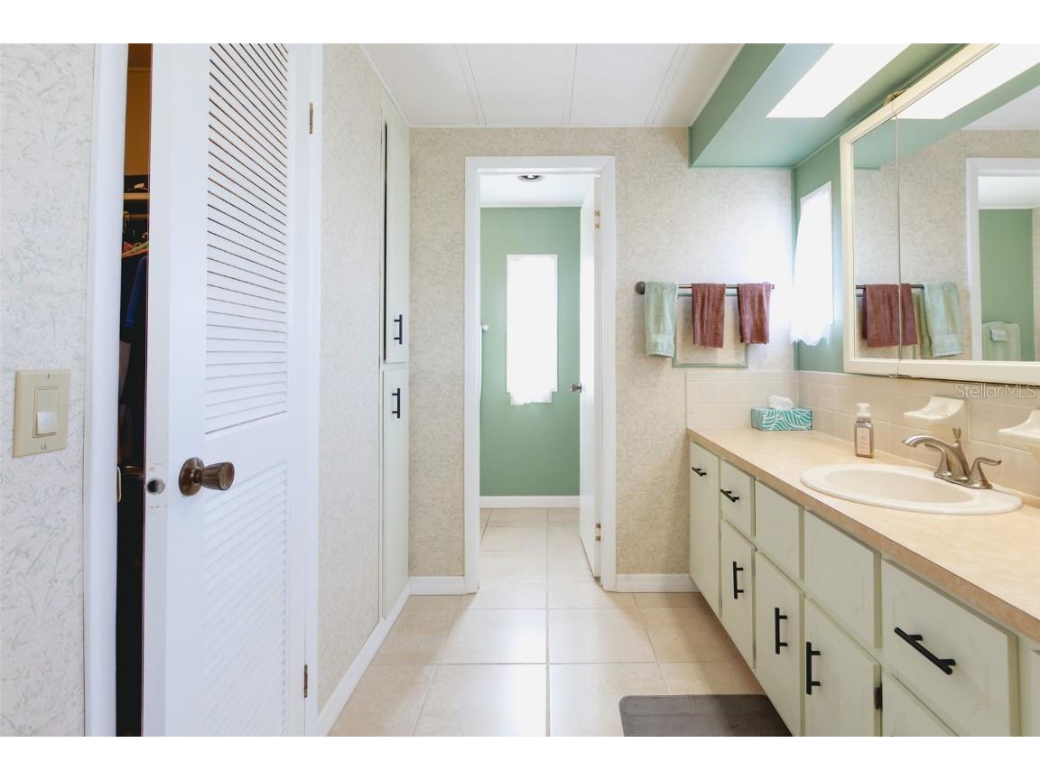 2100 Kings Highway W #1059 Port Charlotte FL 33980 C7518292 image12