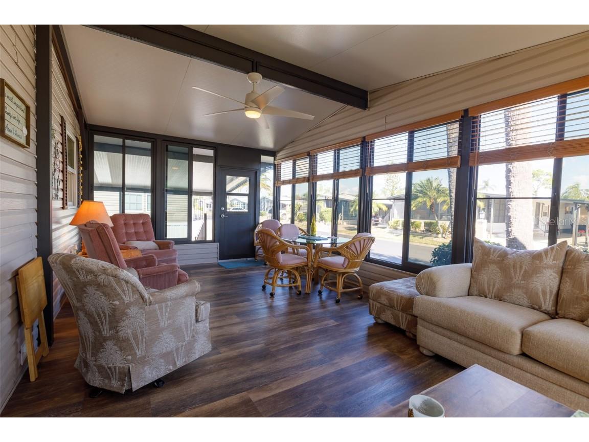 2100 Kings Highway W #1059 Port Charlotte FL 33980 C7518292 image4