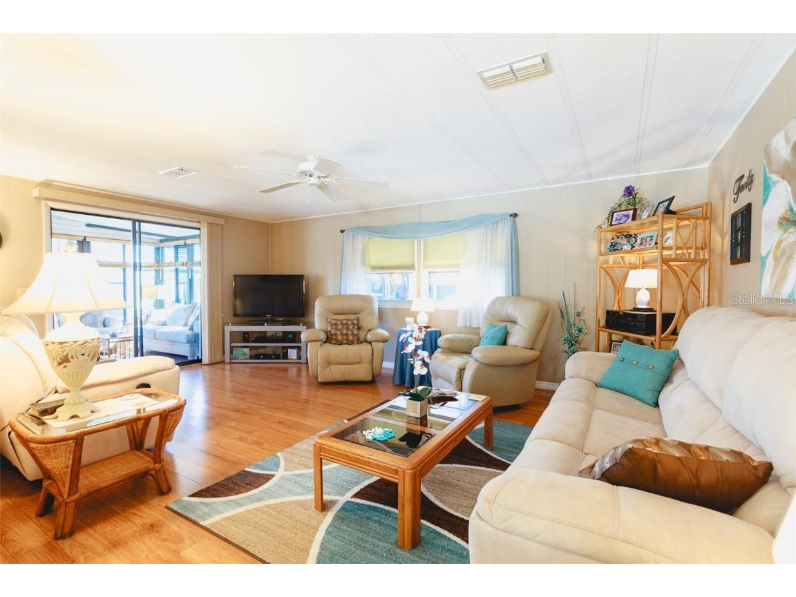 2100 Kings Highway W #1059 Port Charlotte FL 33980 C7518292 image5