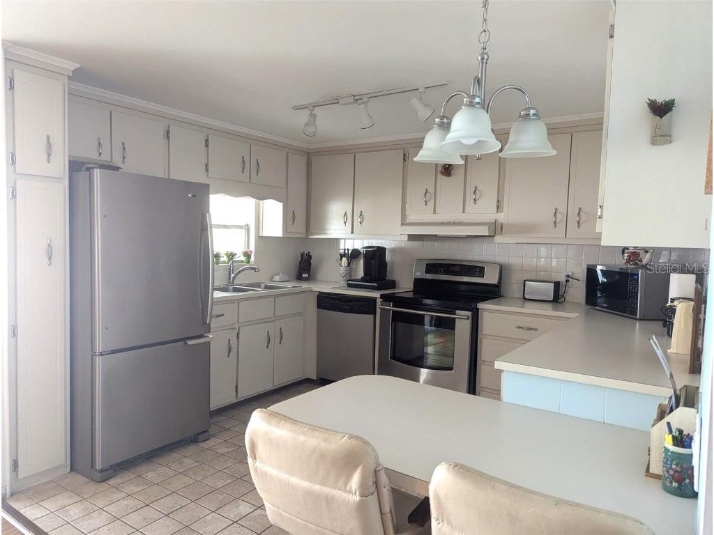 2100 Kings Hwy #116 Port Charlotte FL 33980 D6142126 image8