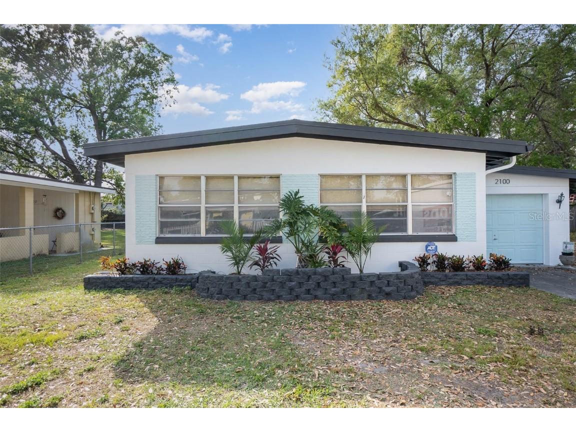 2100 Pine Bluff Avenue Orlando FL 32806 O6094810 image1