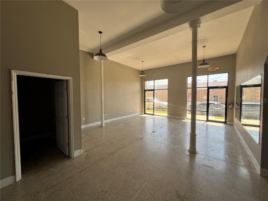 2100 W Main Street Tampa FL 33607 T3523375 image8