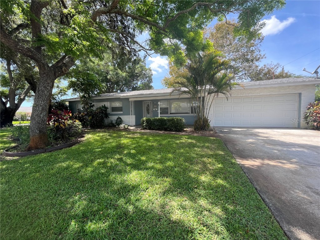 2100 Winchester Road N Saint Petersburg FL 33710 U8195827 image1