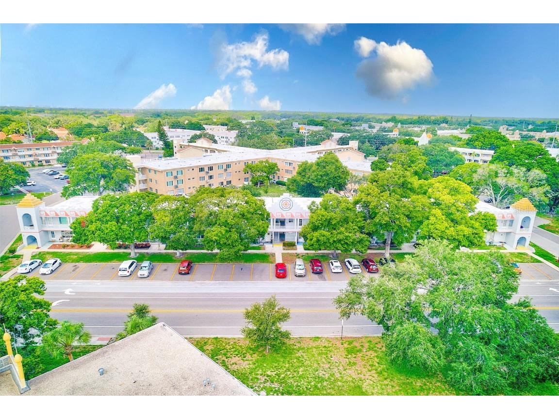 2100 World Parkway Boulevard #38 Clearwater FL 33763 U8248240 image1