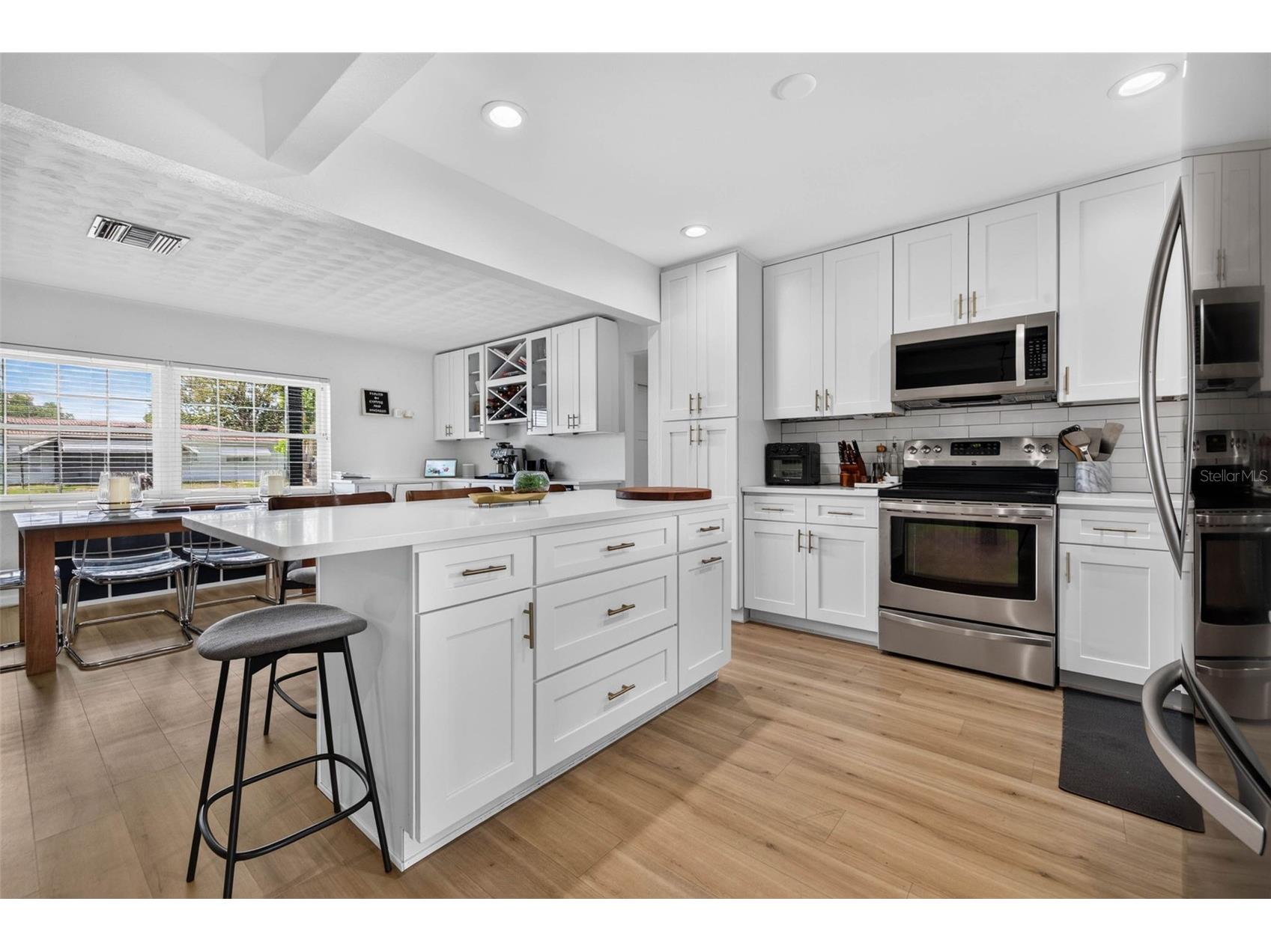 2101 37th Street N Saint Petersburg FL 33713 - LAKE HARSHAW TB8523447 image13