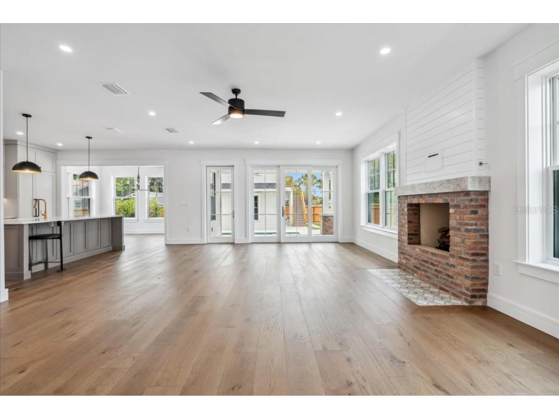 2101 3rd Avenue N Saint Petersburg FL 33713 TB8390574 image15