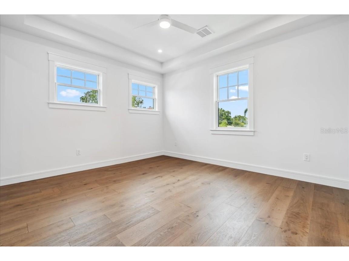 2101 3rd Avenue N Saint Petersburg FL 33713 TB8390574 image37