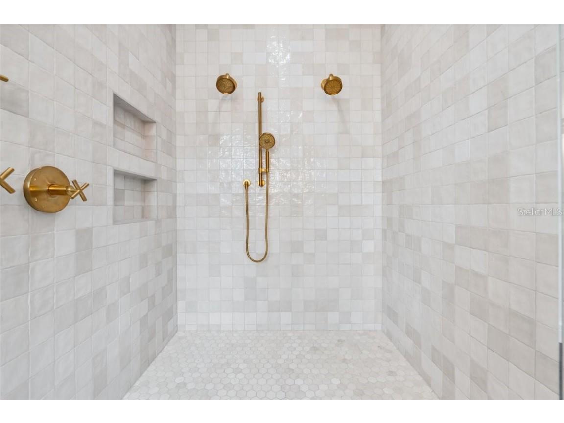 2101 3rd Avenue N Saint Petersburg FL 33713 TB8390574 image40