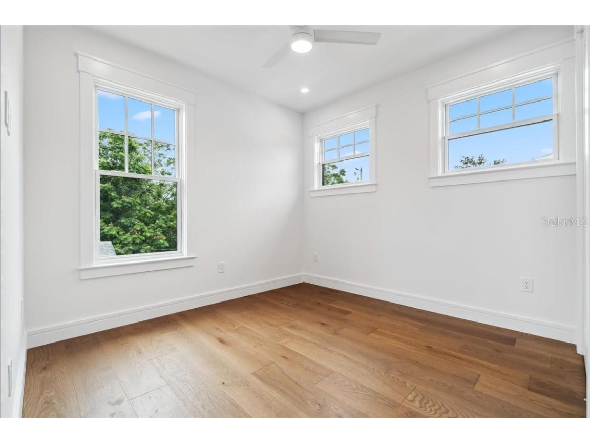 2101 3rd Avenue N Saint Petersburg FL 33713 TB8390574 image47