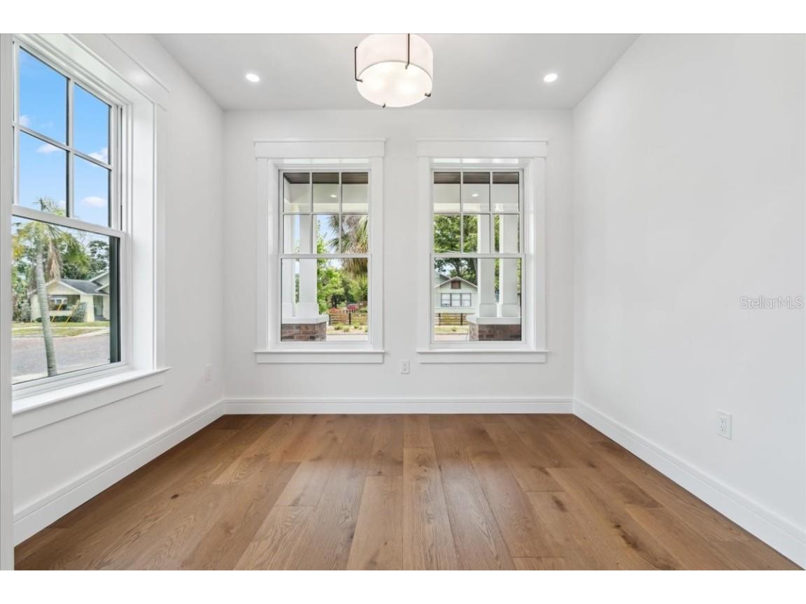 2101 3rd Avenue N Saint Petersburg FL 33713 TB8390574 image49