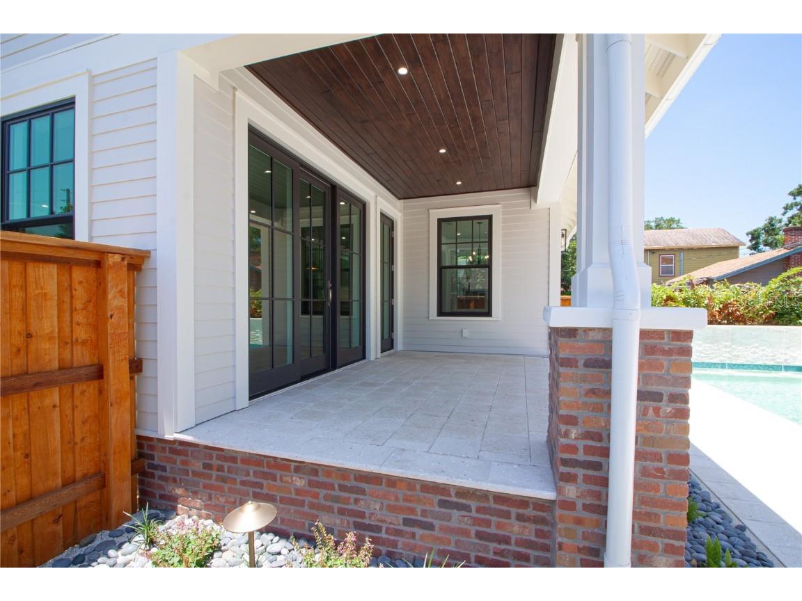 2101 3rd Avenue N Saint Petersburg FL 33713 TB8390574 image52