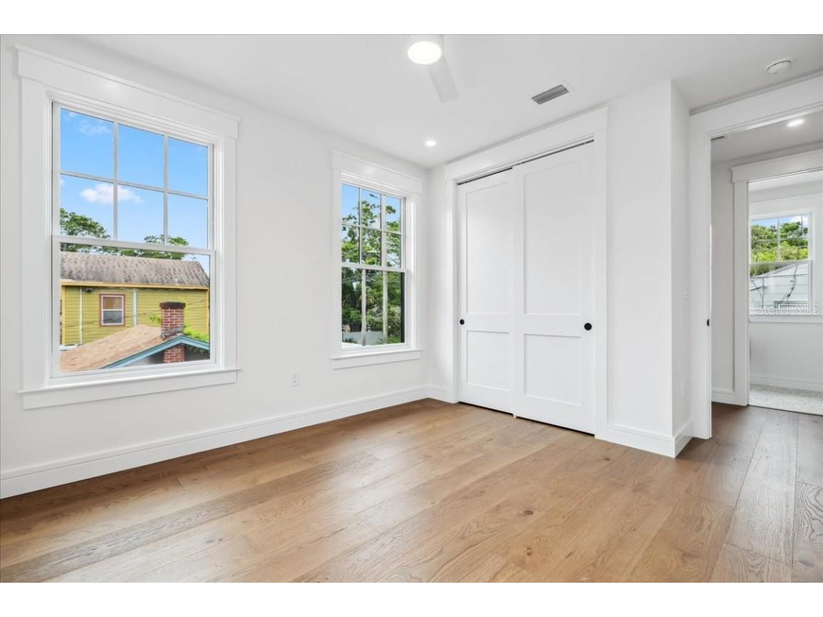 2101 3rd Avenue N Saint Petersburg FL 33713 TB8390574 image69