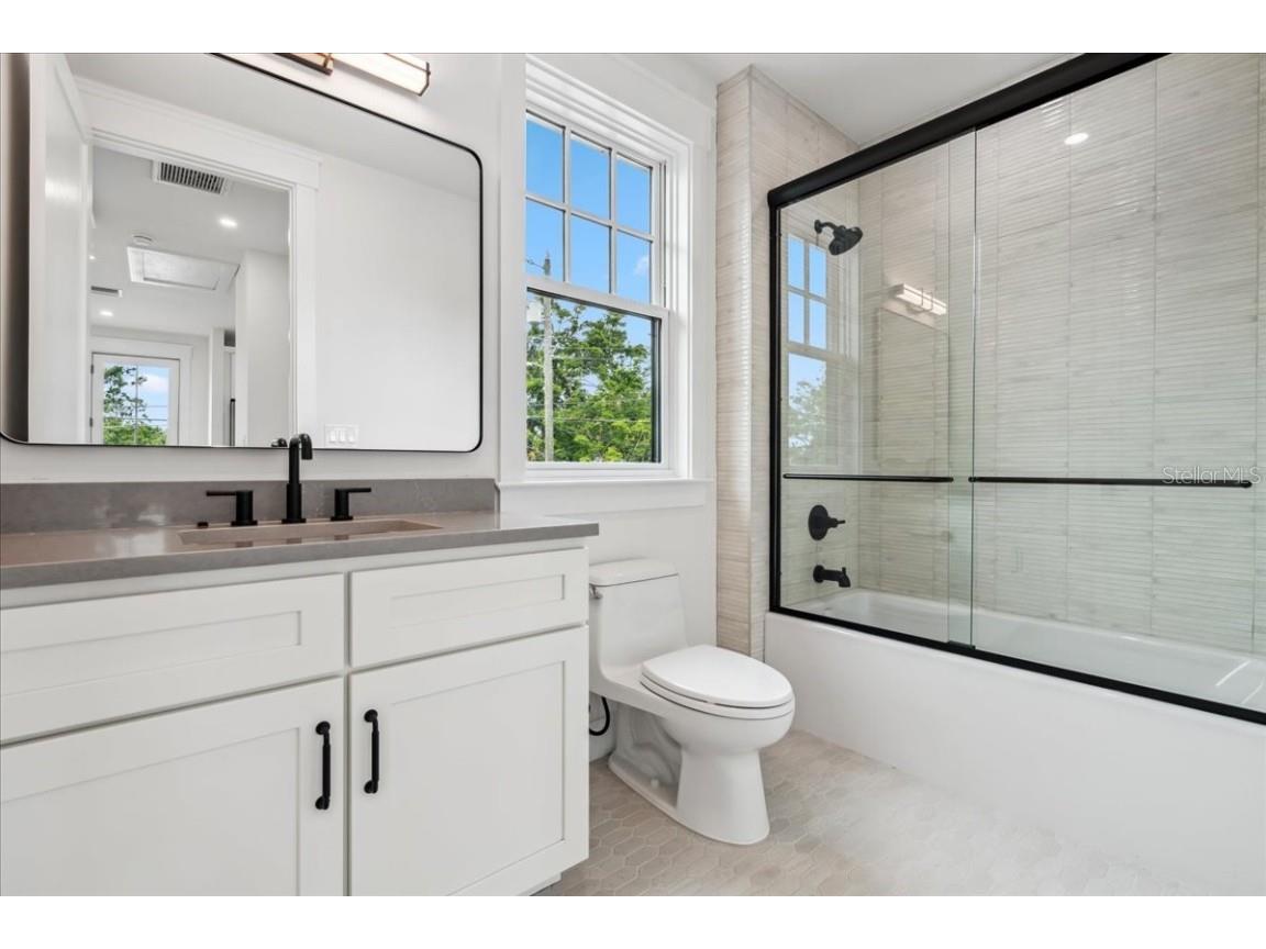 2101 3rd Avenue N Saint Petersburg FL 33713 TB8390574 image72