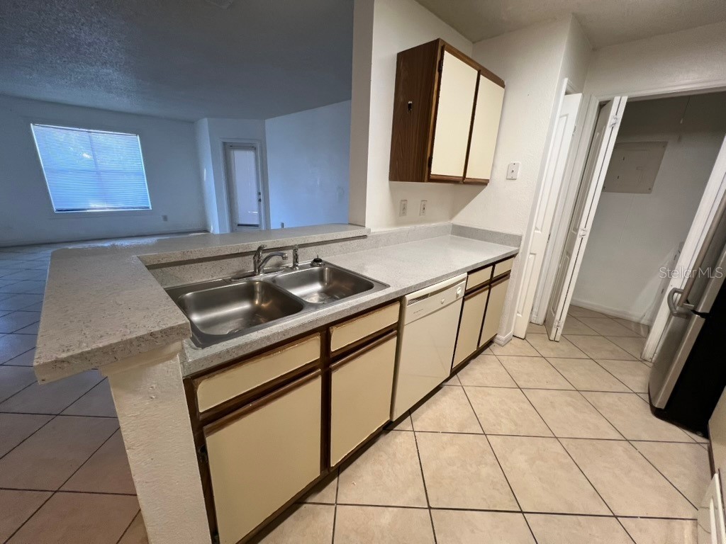 2101 Cascades Boulevard #103 Kissimmee FL 34741 O6383340 image7