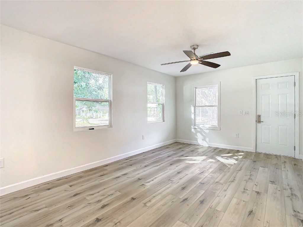 2101 E Ellicott Street Tampa FL 33610 TB8403499 image5