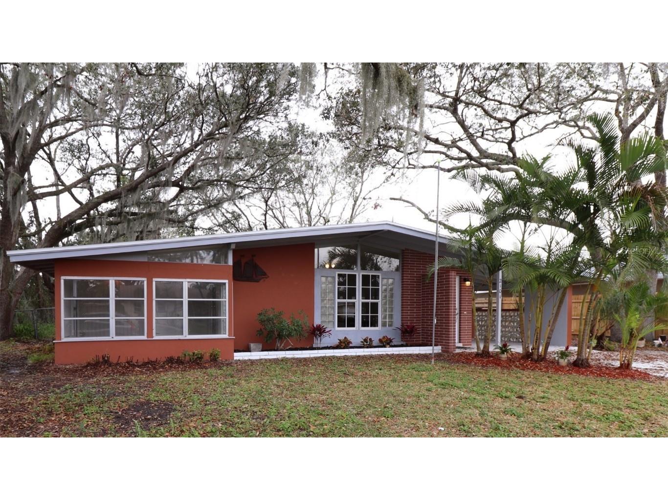 2101 Harley Avenue Sarasota FL 34235 A4559799 image1