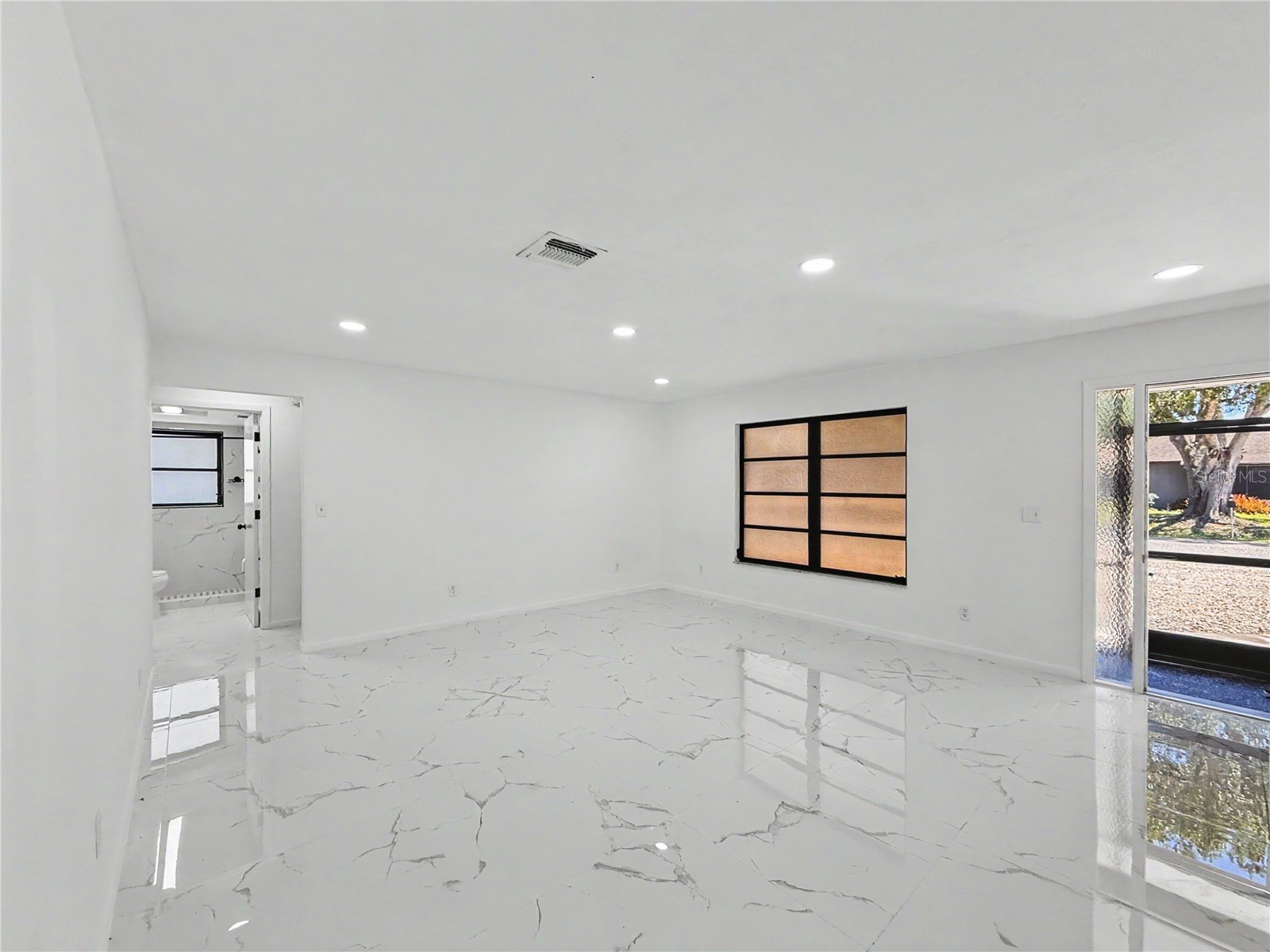 2101 Hibiscus Road Fort Myers FL 33905 TB8495637 image2