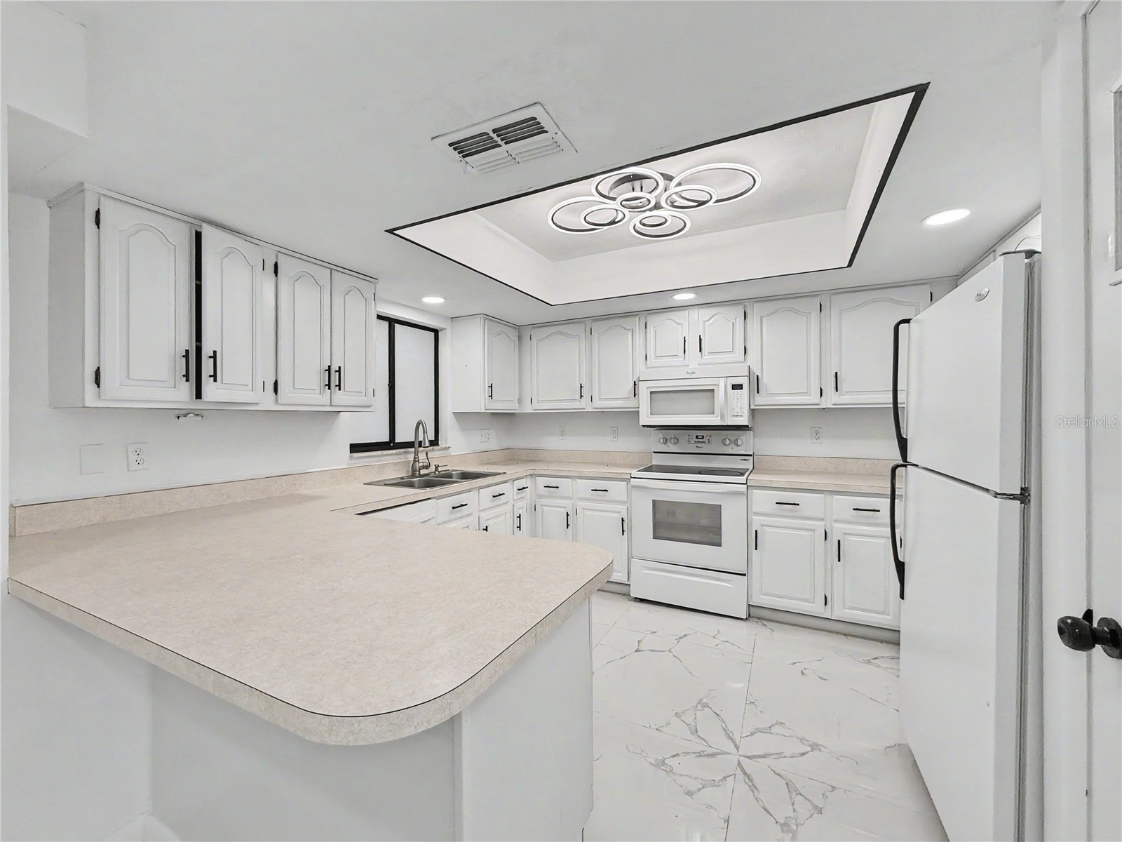 2101 Hibiscus Road Fort Myers FL 33905 TB8495637 image4