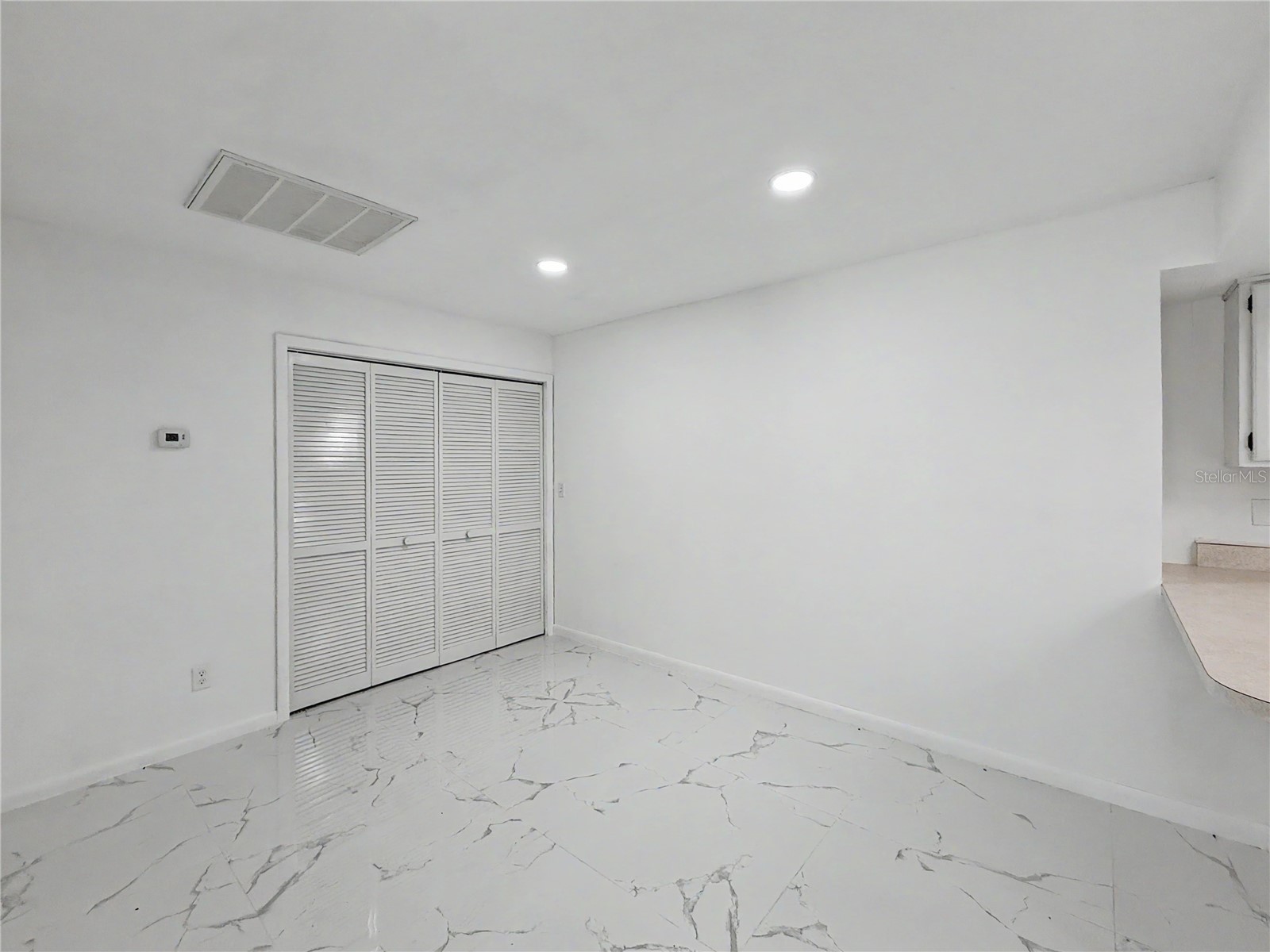 2101 Hibiscus Road Fort Myers FL 33905 TB8495637 image6