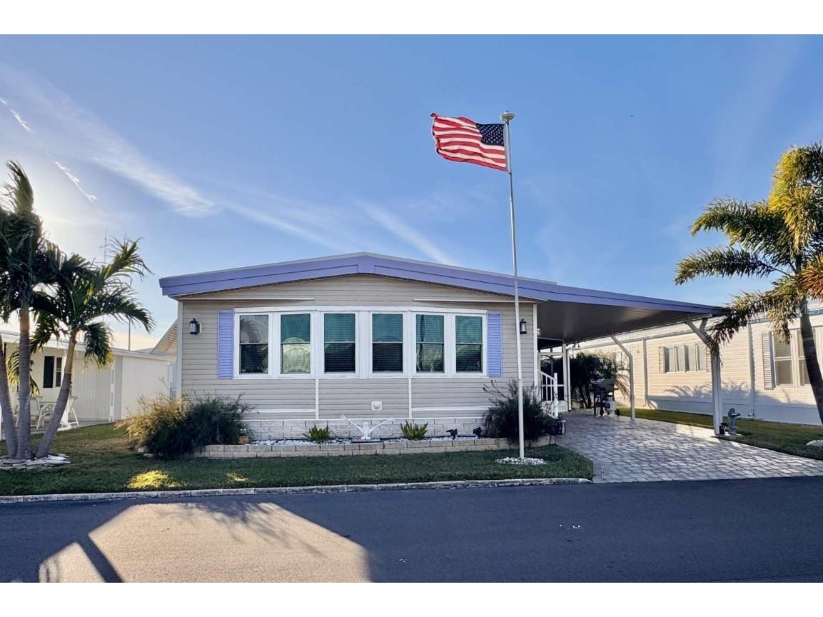 2101 Hilo Drive Holiday FL 34691 - LAKE CONLEY TB8343374 image1