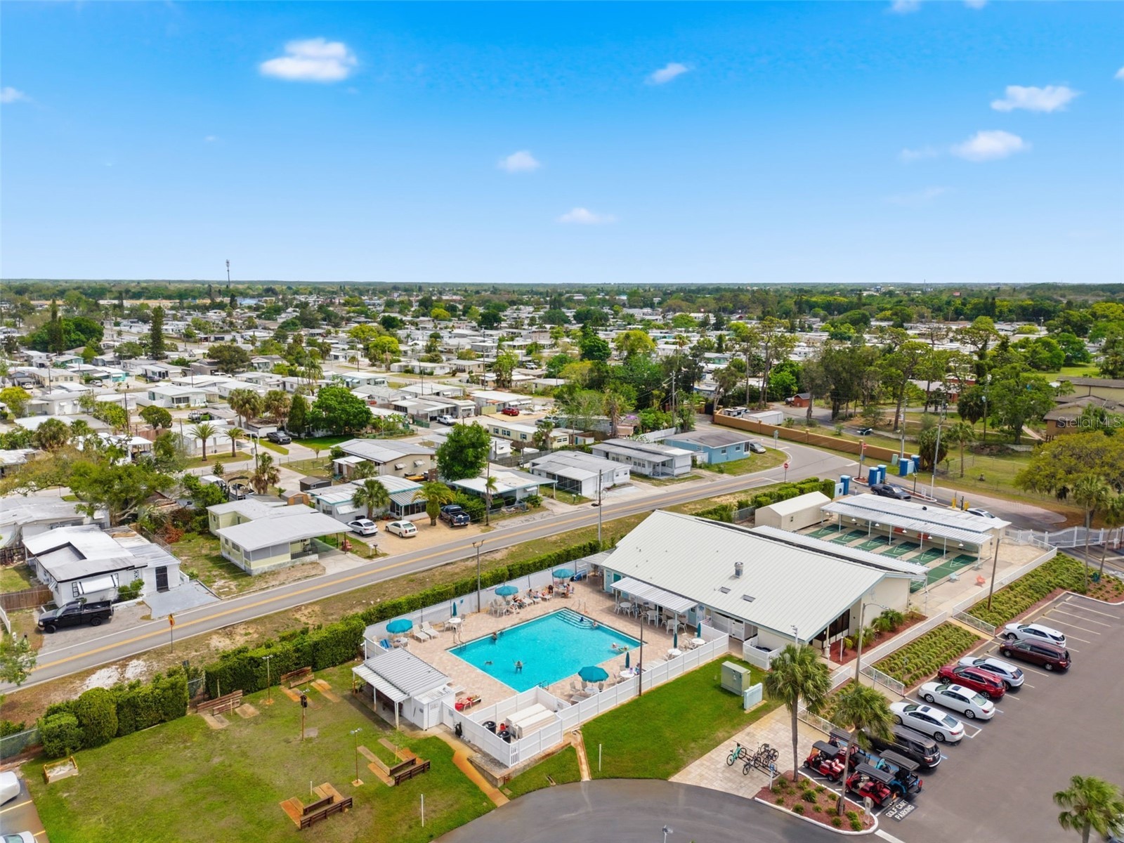 2101 Kona Dr Holiday FL 34691 W7884636 image68