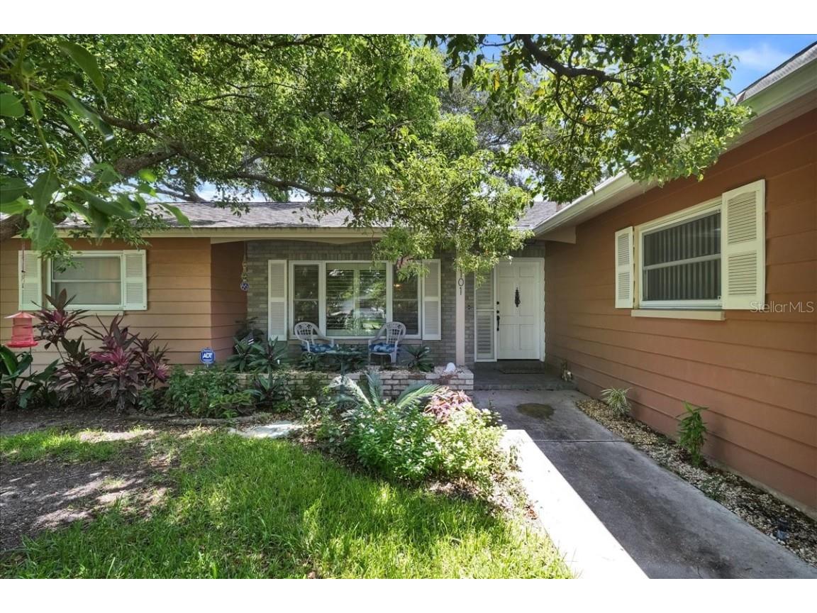 2101 Mangrum Drive Dunedin FL 34698 U8209292 image1