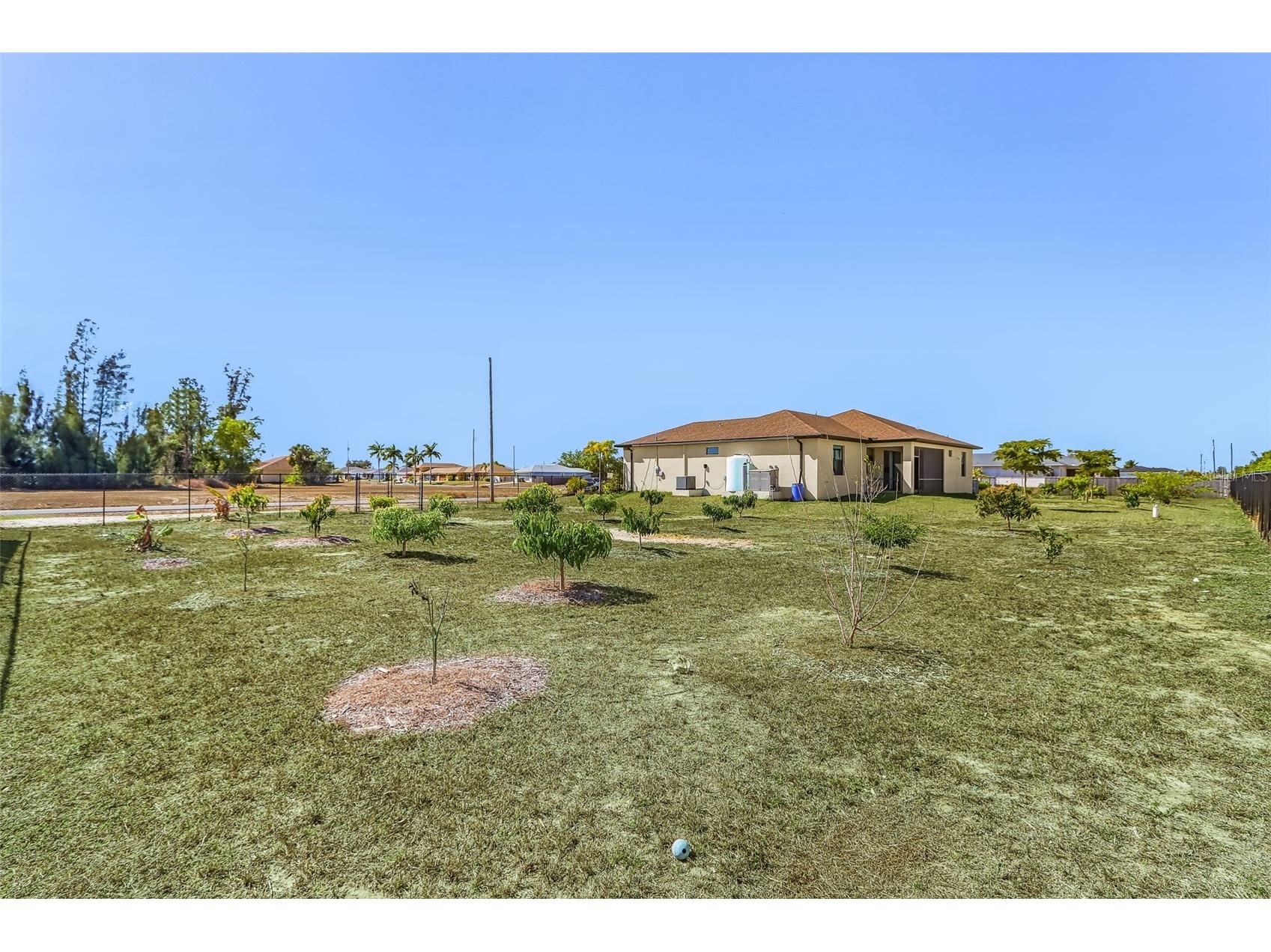 2101 NE 36th Terrace Cape Coral FL 33909 C7521684 image14