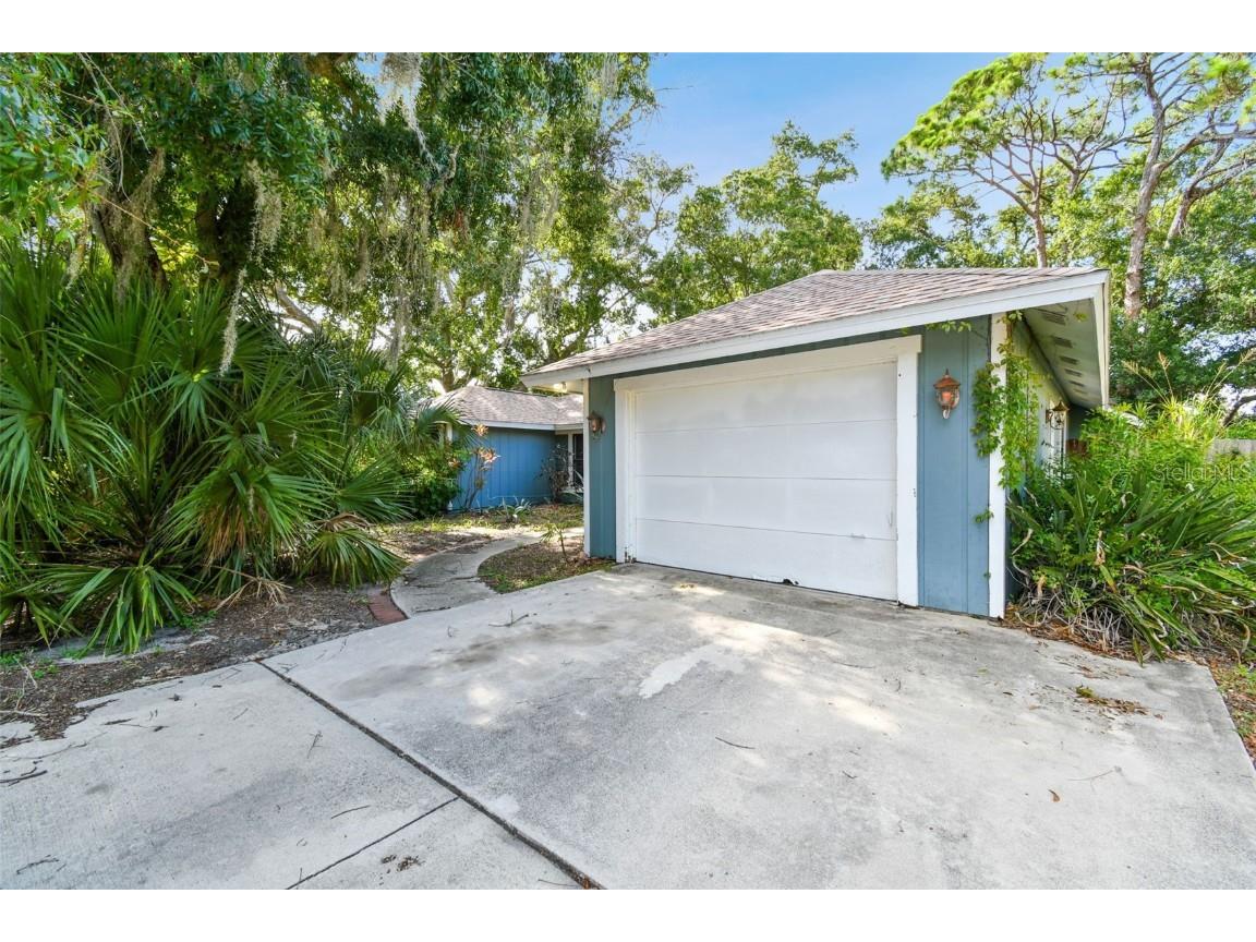 2101 Pinehurst Street Sarasota FL 34231 U8248715 image1