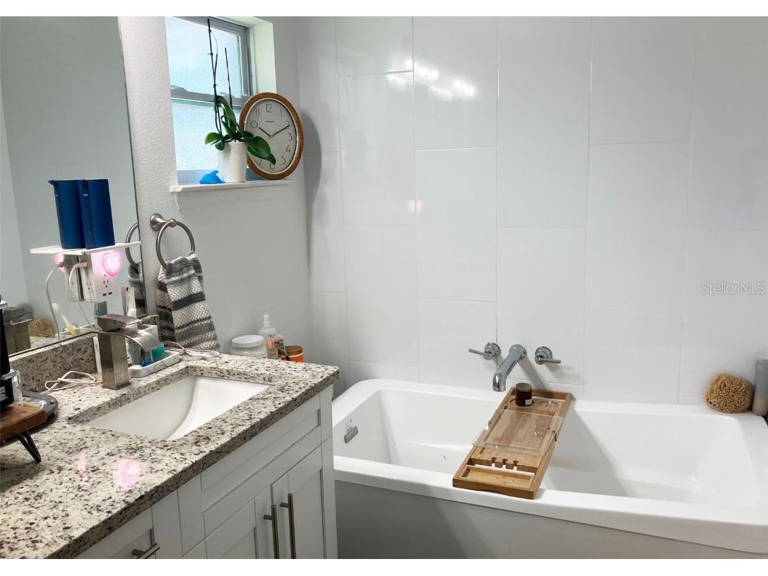 2101 Queensboro Avenue S Saint Petersburg FL 33712 TB8428838 image9