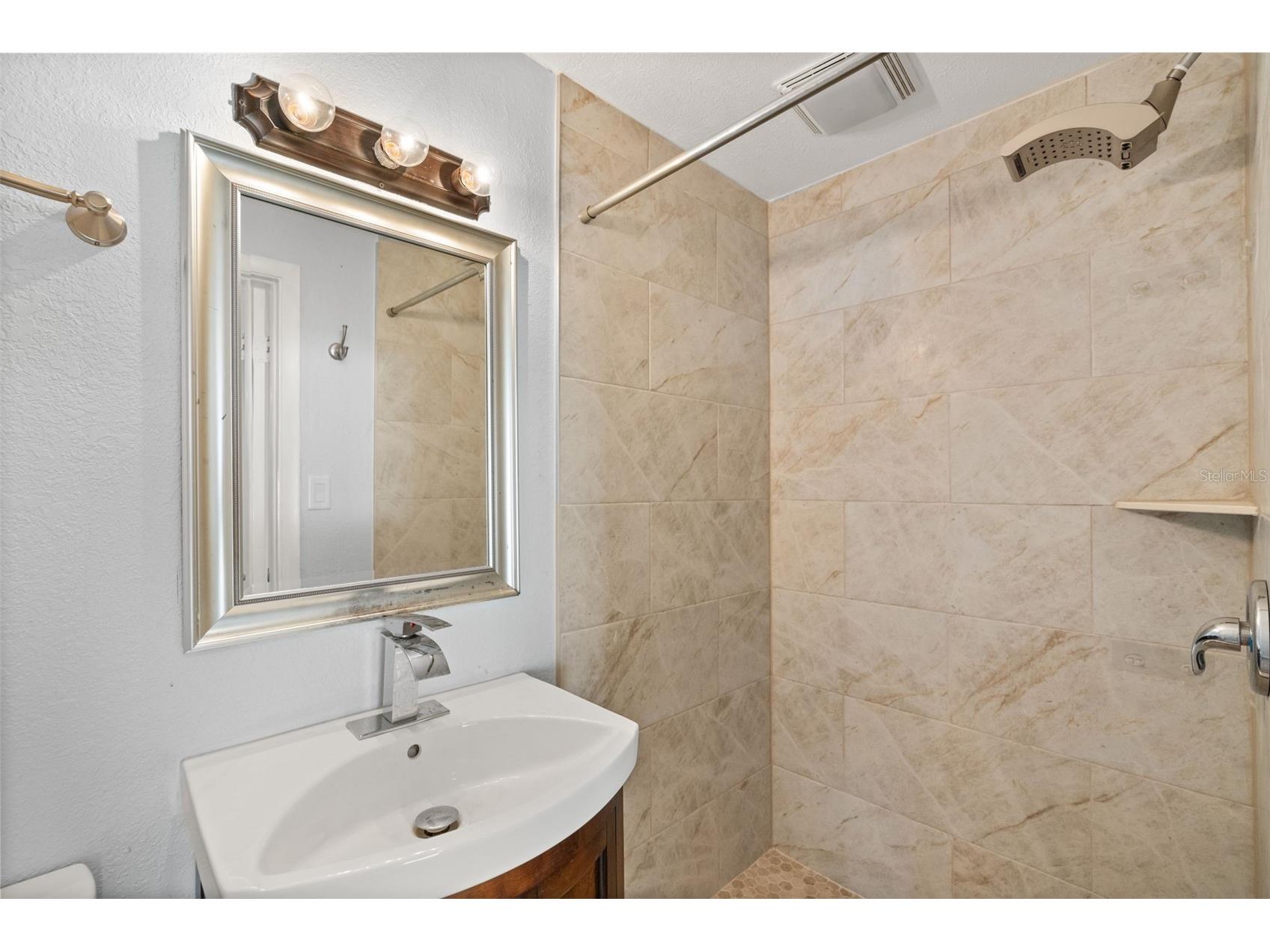 2101 Sanford Avenue Sanford FL 32771 O6421712 image29