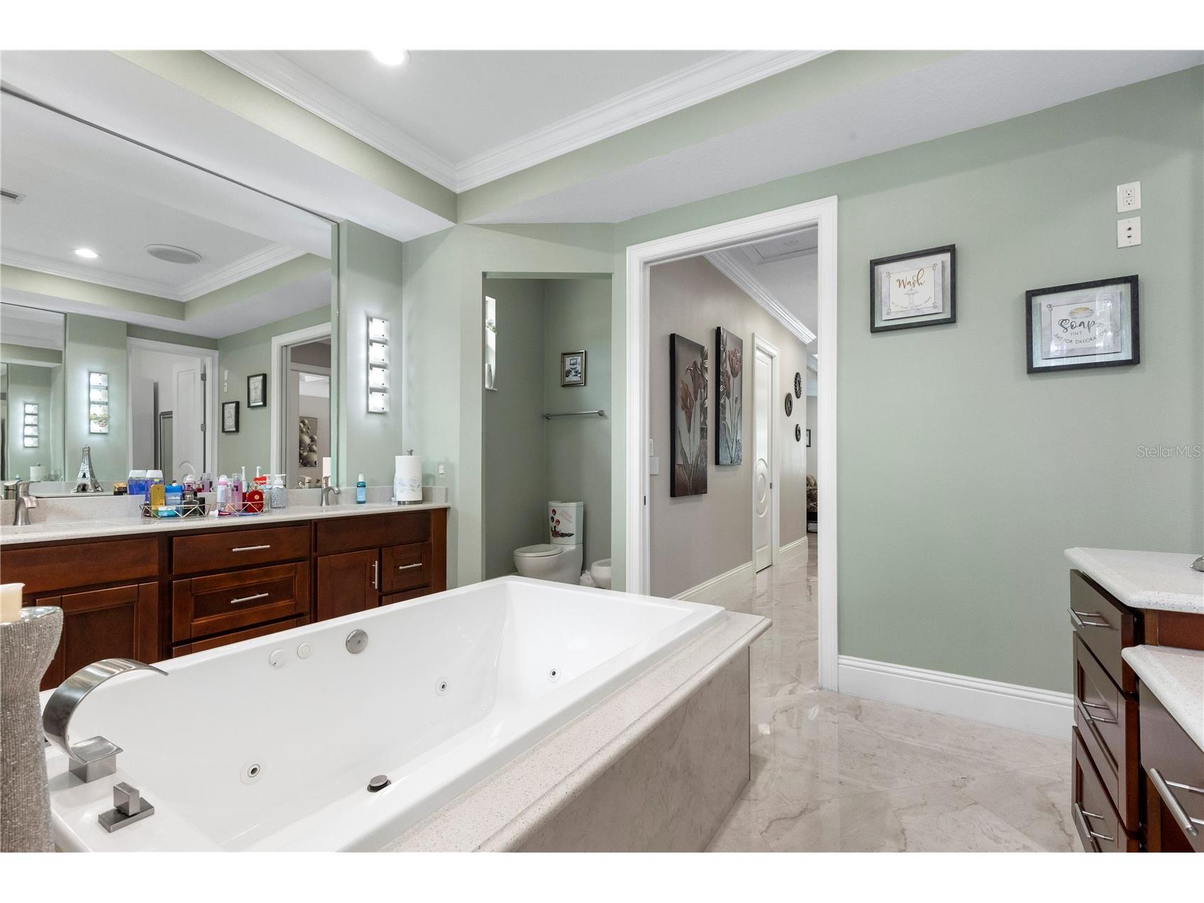 2101 W Bearss Avenue Tampa FL 33618 TB8525938 image47