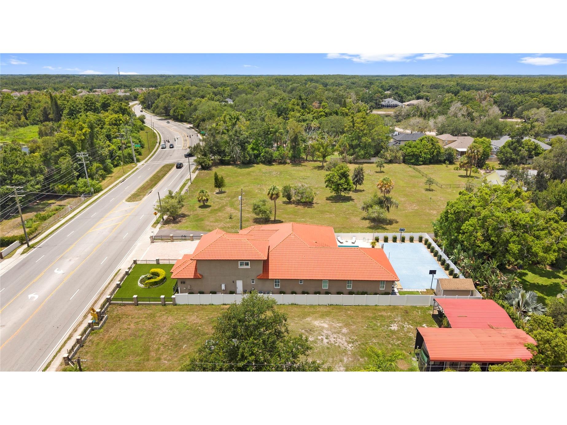 2101 W Bearss Avenue Tampa FL 33618 TB8525938 image80