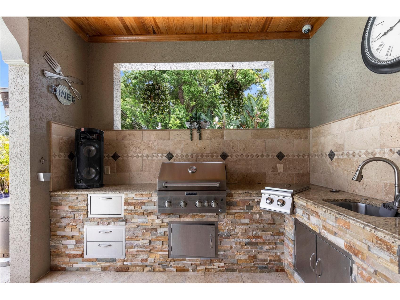 2101 W Bearss Avenue Tampa FL 33618 TB8525938 image88