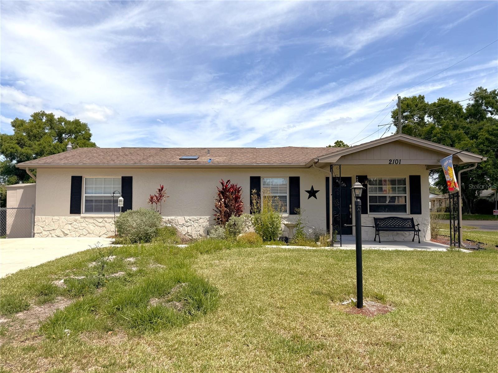 2101 W Hamilton Avenue Tampa FL 33604 TB8492445 image1