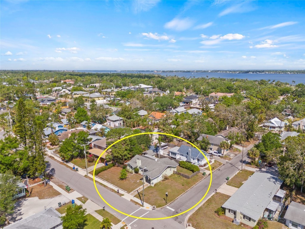 2102 7th Avenue W Bradenton FL 34205 A4647072 image1