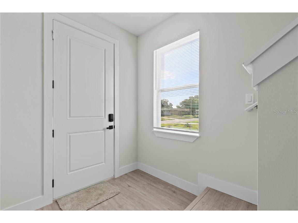 2102 Ashland Boulevard Orlando FL 32808 O6355876 image4