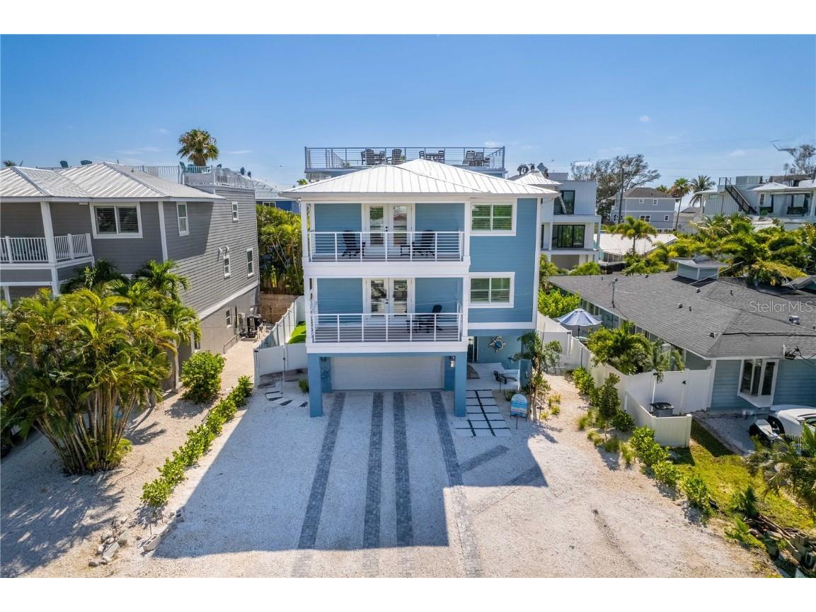 2102 Avenue B Bradenton Beach FL 34217 A4615961 image1