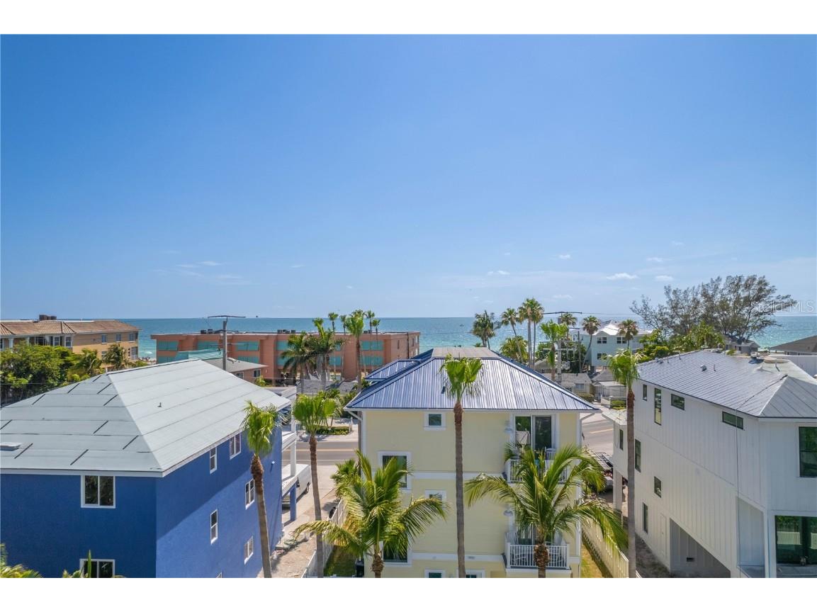 2102 Avenue B Bradenton Beach FL 34217 A4615961 image17