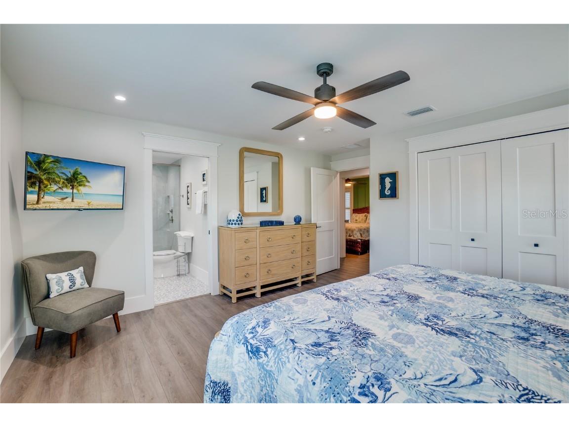 2102 Avenue B Bradenton Beach FL 34217 A4615961 image20