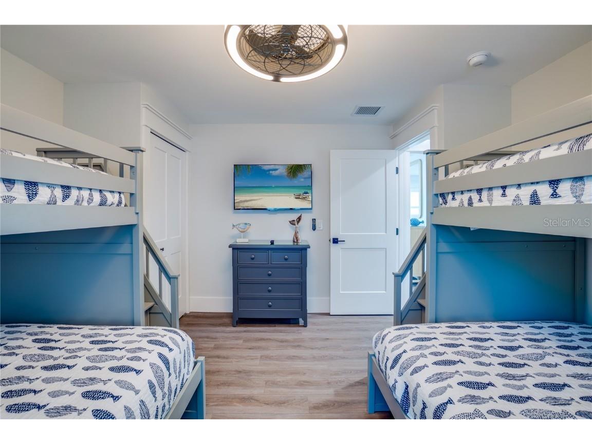 2102 Avenue B Bradenton Beach FL 34217 A4615961 image23