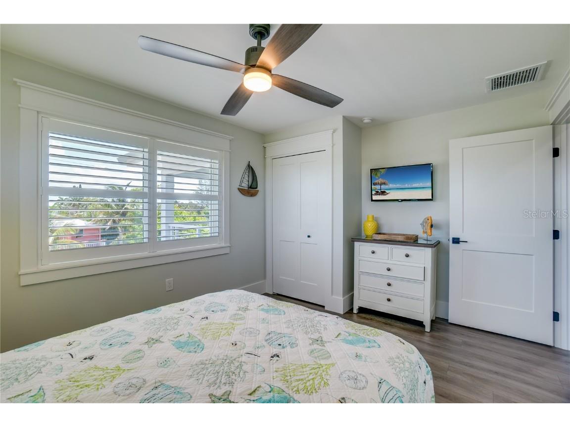 2102 Avenue B Bradenton Beach FL 34217 A4615961 image30