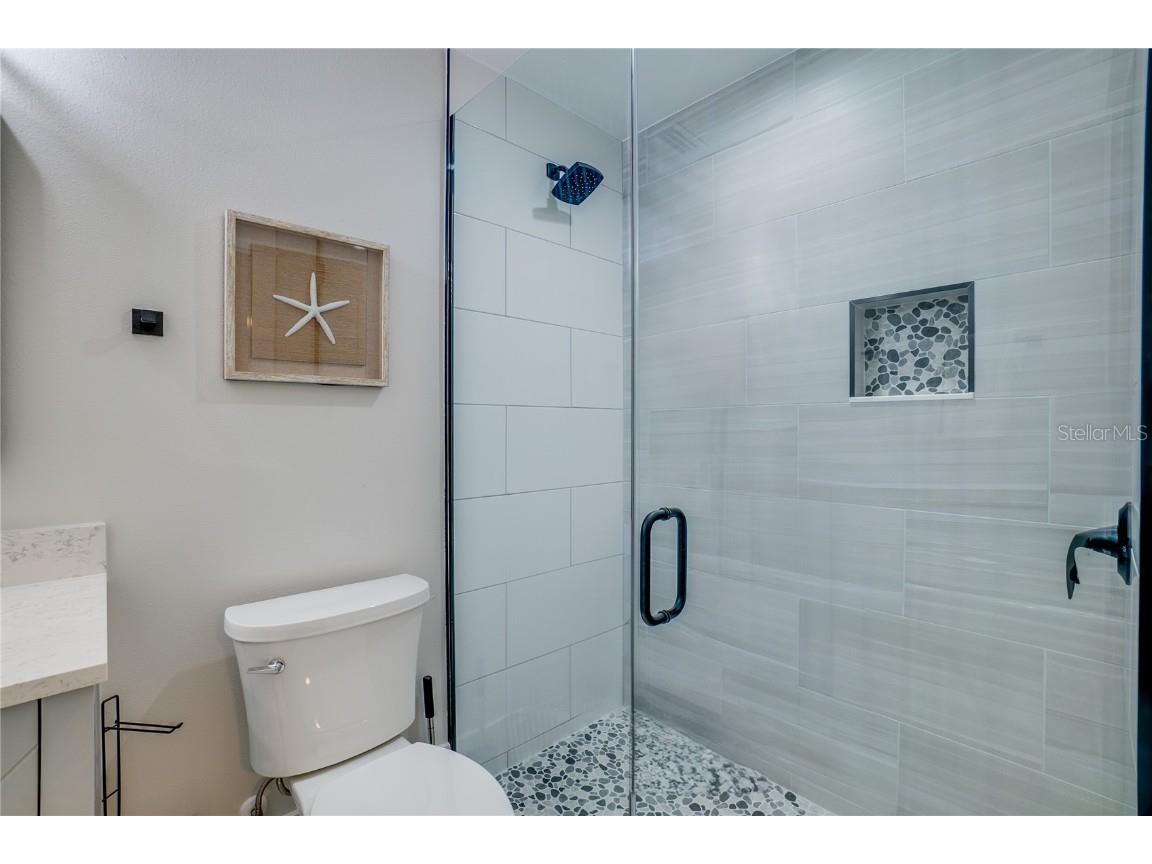 2102 Avenue B Bradenton Beach FL 34217 A4615961 image31