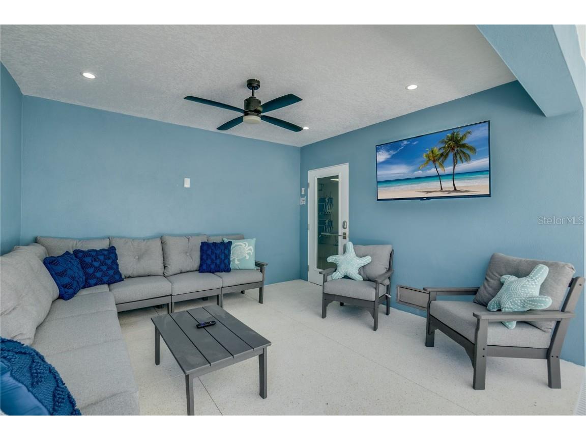 2102 Avenue B Bradenton Beach FL 34217 A4615961 image53