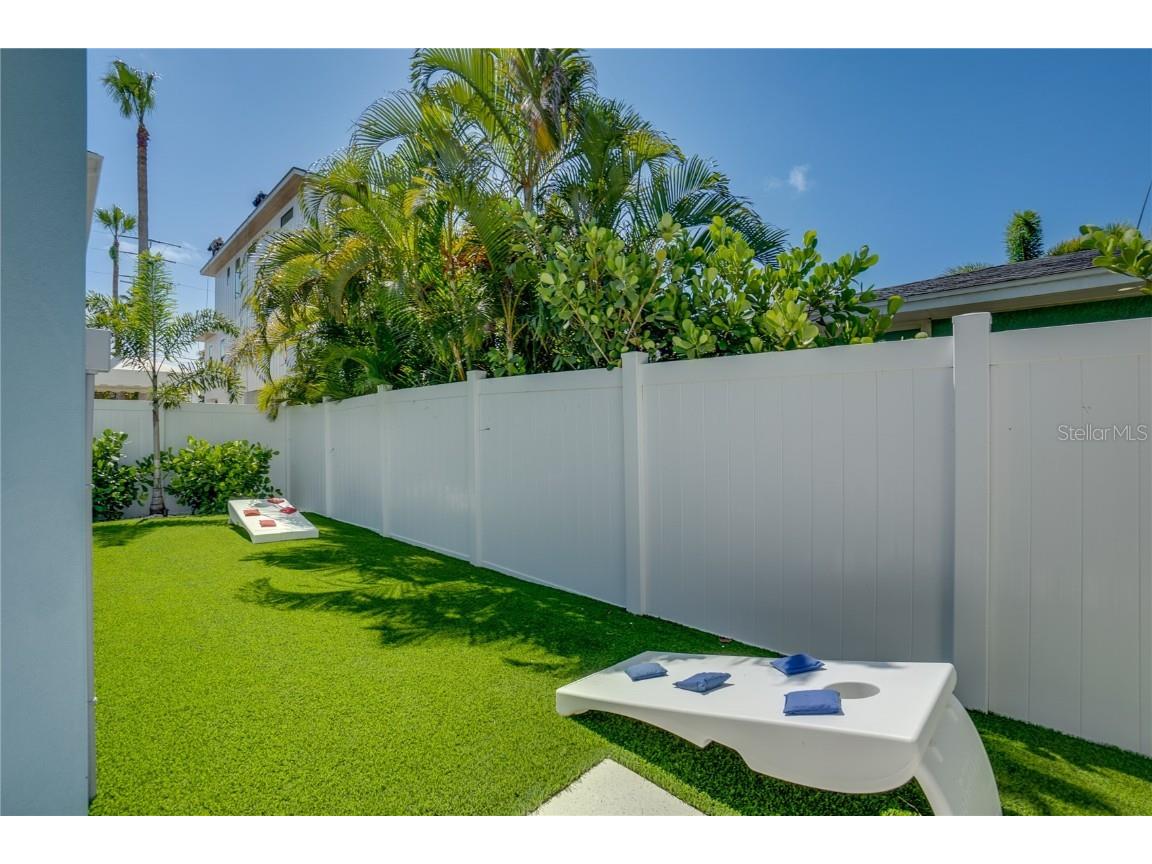 2102 Avenue B Bradenton Beach FL 34217 A4615961 image62