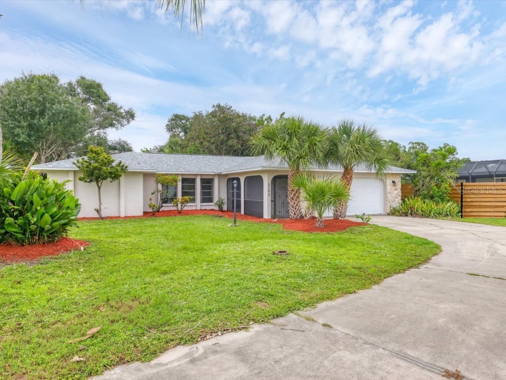 2102 Country Meadows Place Sarasota FL 34235 A4657917 image1