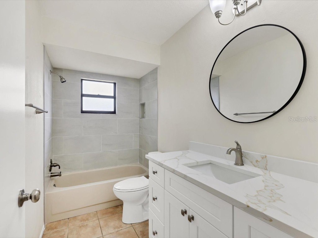 2102 Country Meadows Place Sarasota FL 34235 A4657917 image31